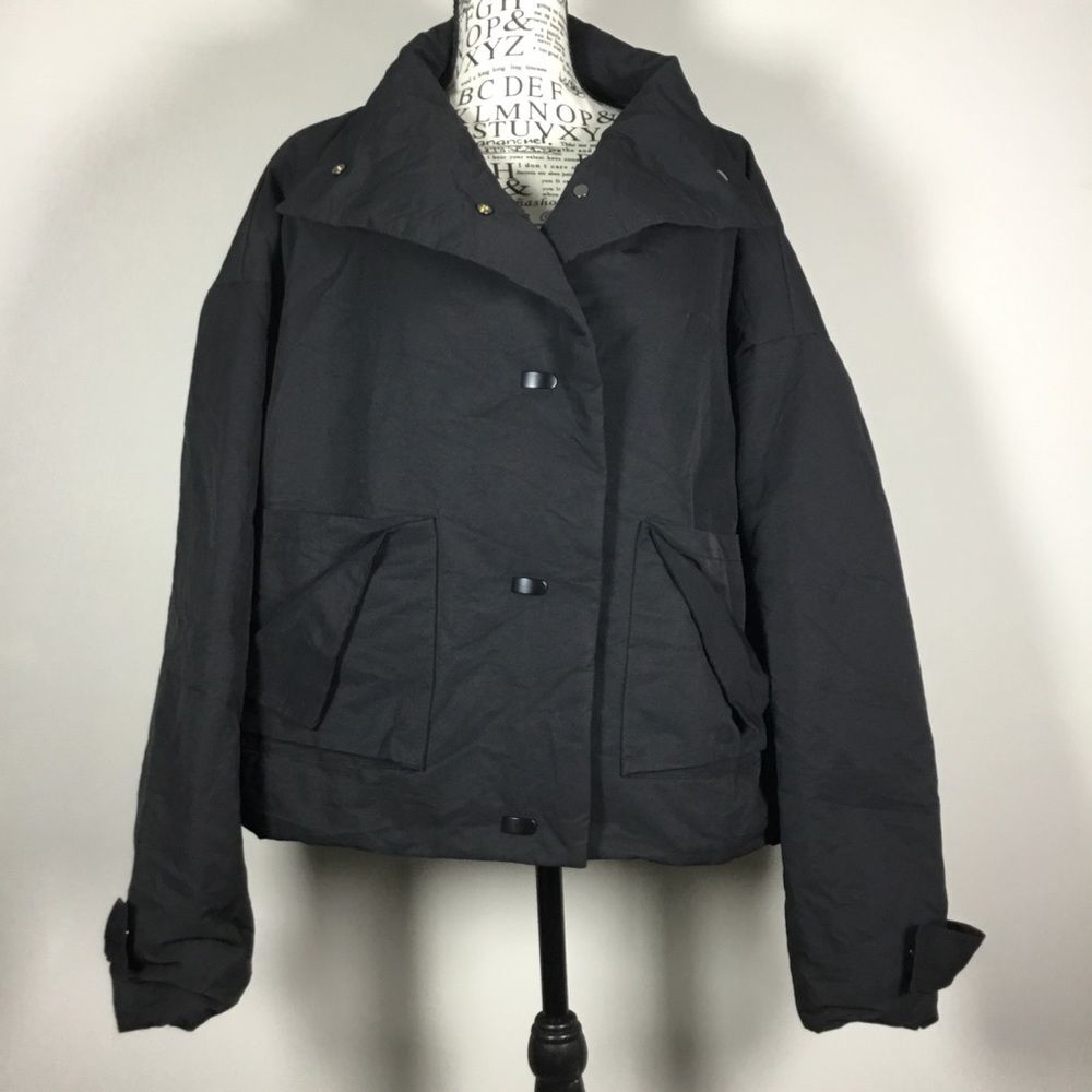 Black winter coat high collar button closure diagonal front pockets cozy sz L
